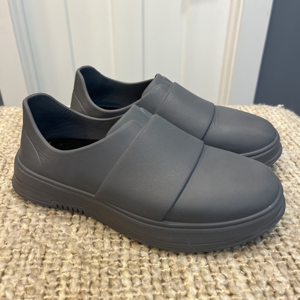 Gates+ Frontline PPE Womens Sz 7 Mens Sz 5 Dark Gray Slip On Nurse Nursing Shoes